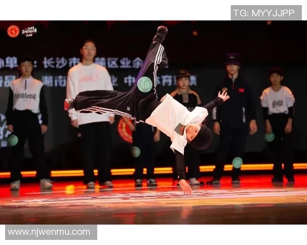 武汉滑板队在全国街舞大赛中的节奏表现引发热议与赞赏